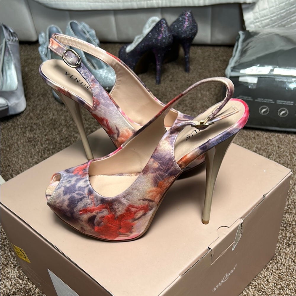 VENUS Women's Multicolor Floral Peep-Toe Heels